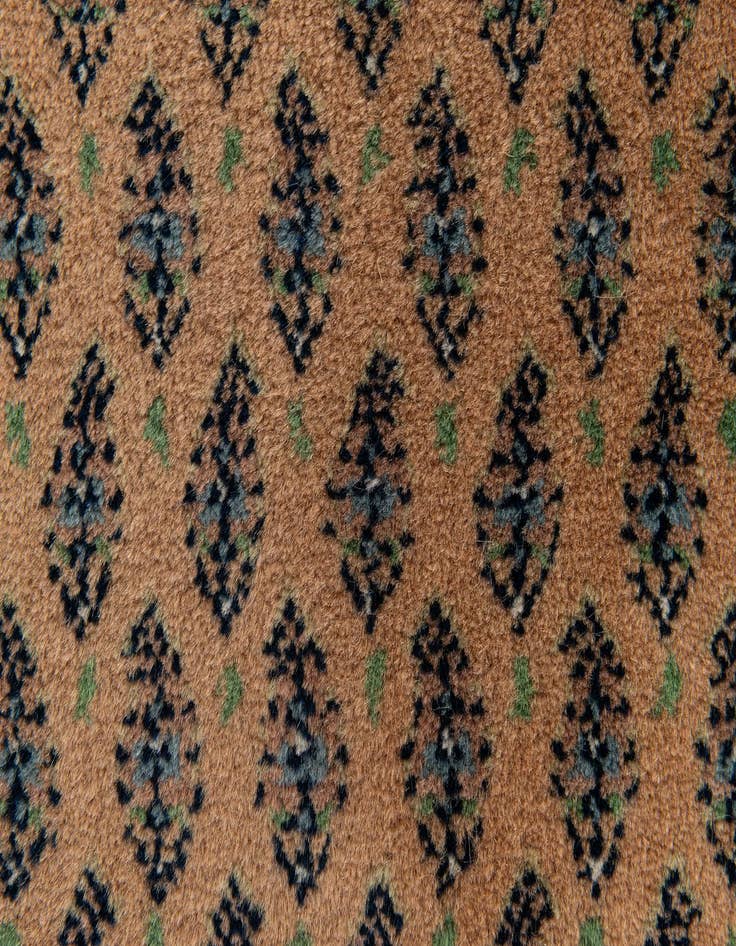Detail image of 2' 4 x 4' 7  Hand Knotted Mir Wool Runner Rug