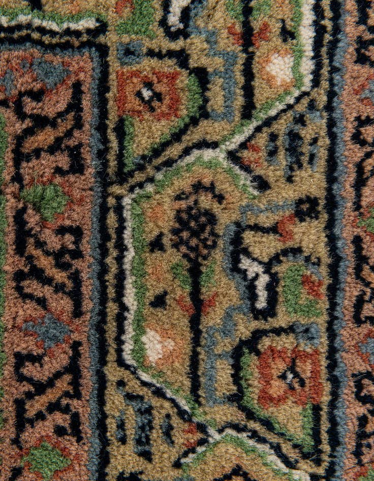 Detail image of 2' 4 x 4' 7  Hand Knotted Mir Wool Runner Rug