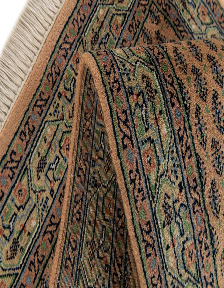 Detail image of 2' 4 x 4' 7  Hand Knotted Mir Wool Runner Rug