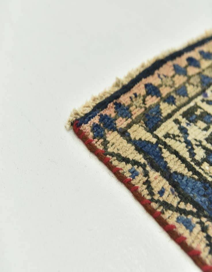 Detail image of 3' 7 x 11' 4  Hand Knotted Shiraz Persian Wool Runner Rug