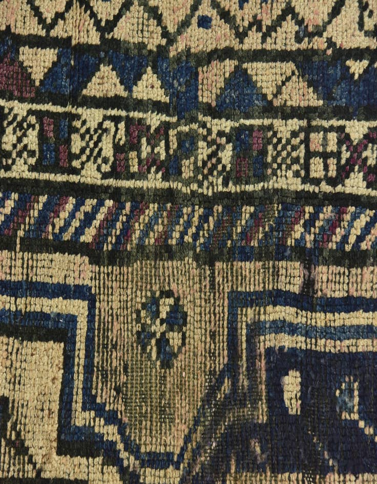 Detail image of 3' 7 x 11' 4  Hand Knotted Shiraz Persian Wool Runner Rug
