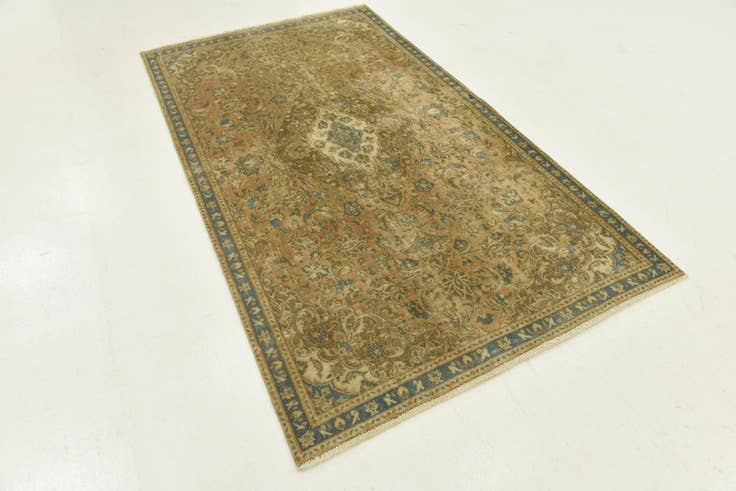 Detail image of 4' 5 x 7' 8 Hand Knotted Ultra Vintage Persian Wool Runner Rug