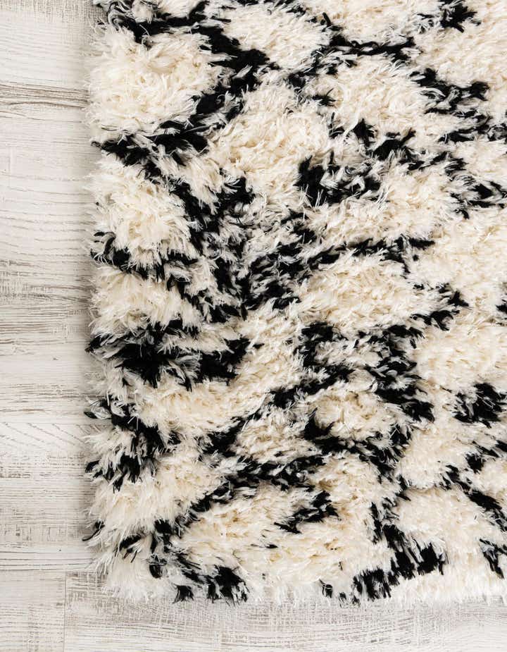 2' 7 x 12' Infinity Shag Runner Rug