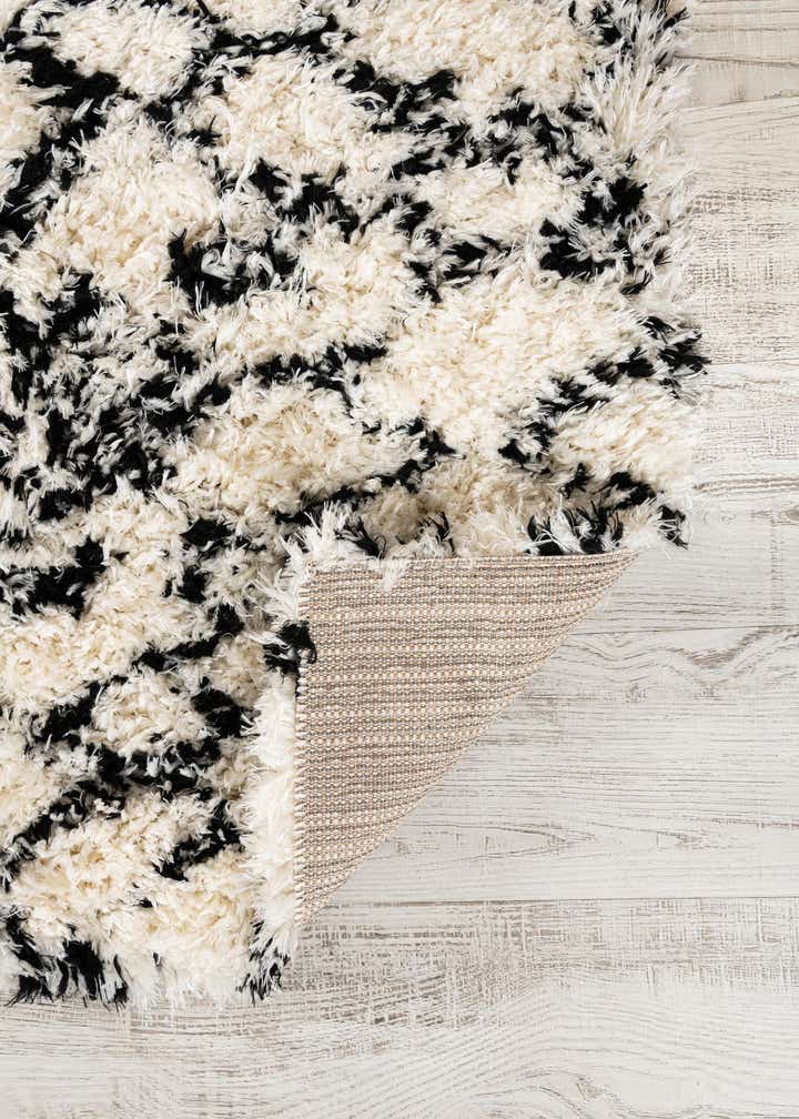 2' 7 x 10' Infinity Shag Runner Rug
