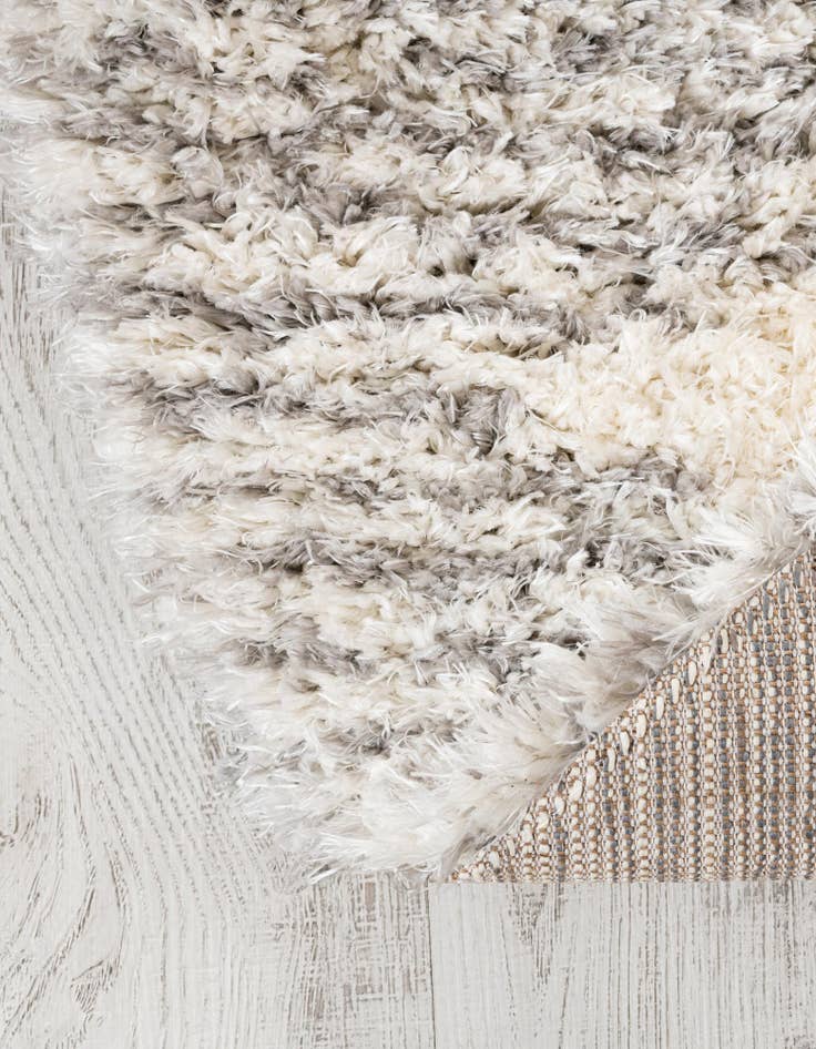 Detail image of 5' x 5' Infinity Shag Round Rug