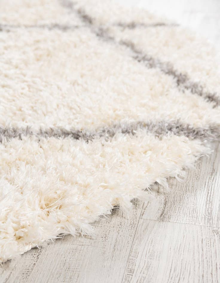 Detail image of 5' x 5' Infinity Shag Round Rug