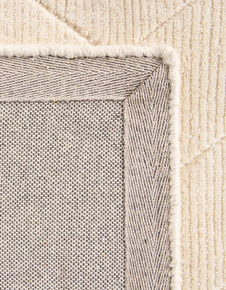 Detail image of 10' x 10' WoolCraft Geometric Square Rug
