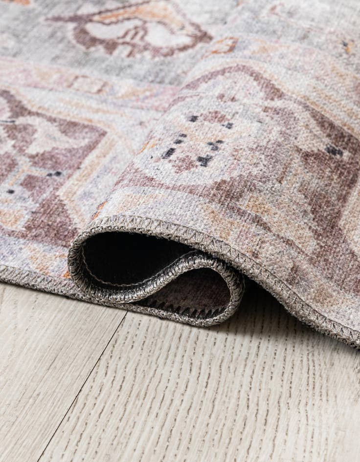 Detail image of 2' x 8' Yara Runner Rug