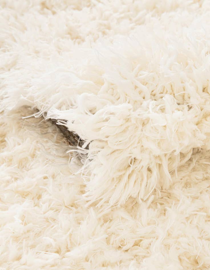 Detail image of 2' 7 x 10' Infinity Shag Runner Rug