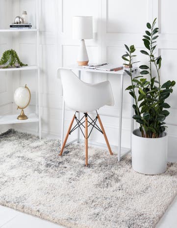 5' 3 x 8' Soft Touch Shag Rug