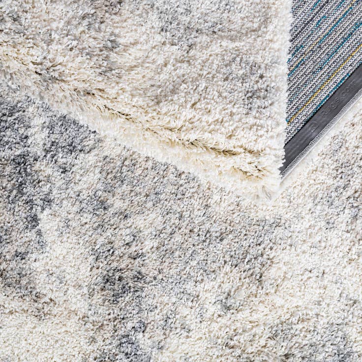 Detail image of 2' x 3' Soft Touch Shag Rug