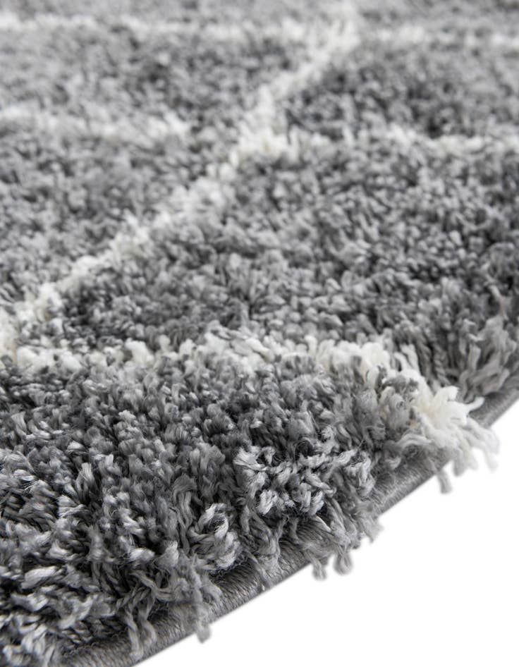 Detail image of 7' 10 x 7' 10 Soft Touch Shag Round Rug