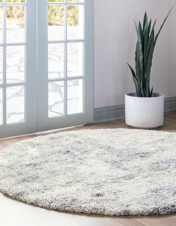 7' 10 x 7' 10 Soft Touch Shag Round Rug