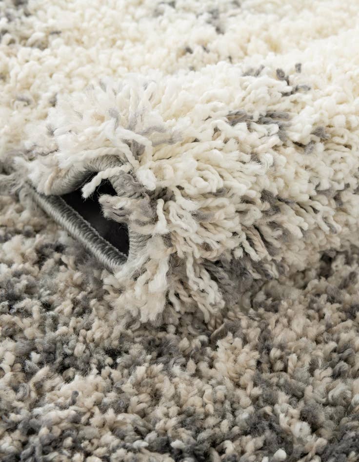 Detail image of 7' 10 x 7' 10 Soft Touch Shag Round Rug