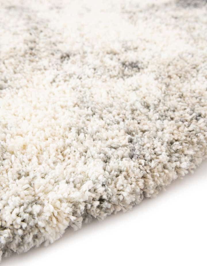 7' 10 x 7' 10 Soft Touch Shag Round Rug