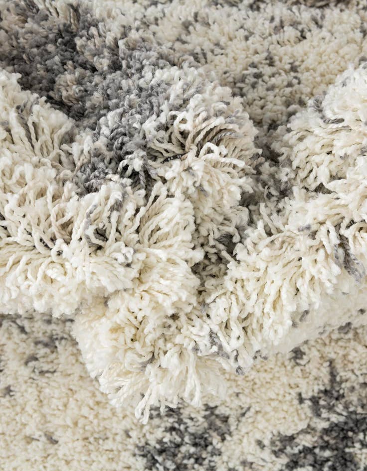 Detail image of 5' 3 x 5' 3 Soft Touch Shag Round Rug