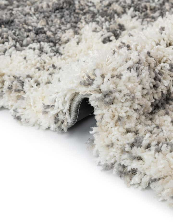 7' 10 x 7' 10 Soft Touch Shag Round Rug