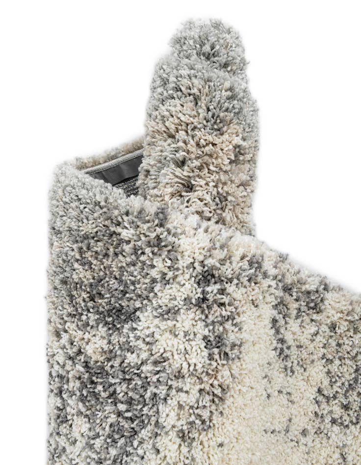 Detail image of 2' 7 x 13' Soft Touch Shag Runner Rug