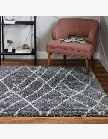5' 3 x 5' 3 Soft Touch Shag Square Rug