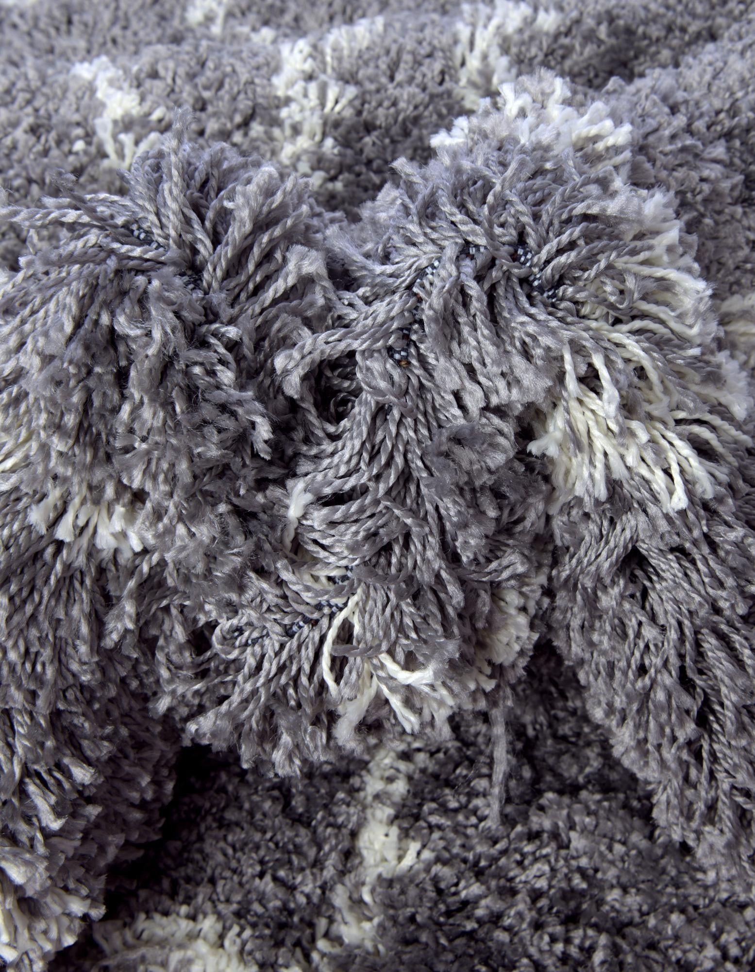 5' 3 x 5' 3 Soft Touch Shag Square Rug