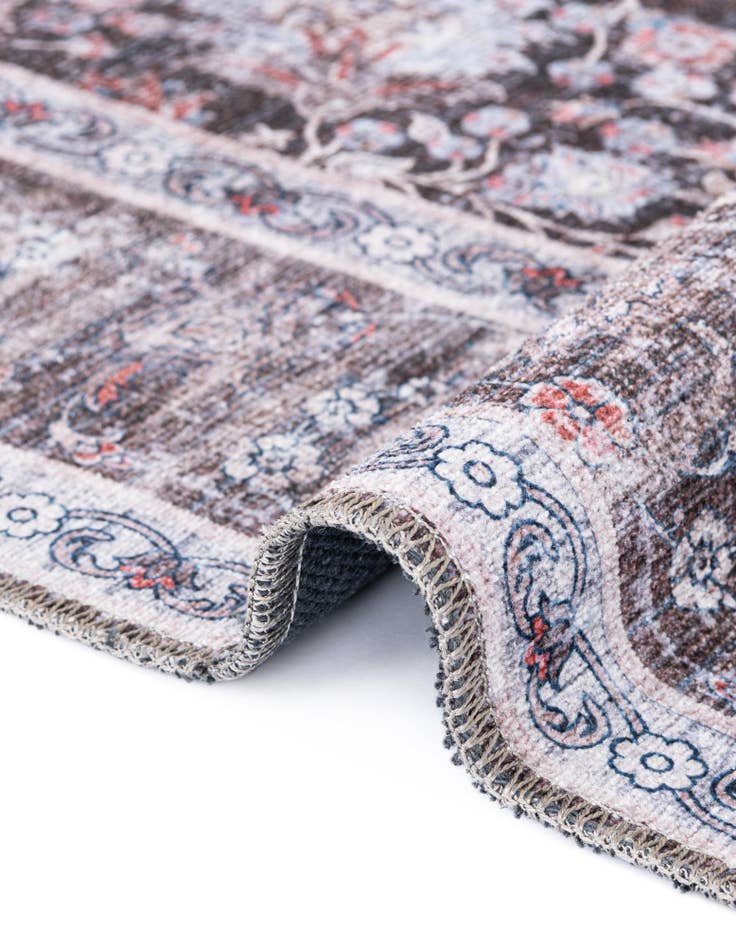 Detail image of 7' 10 x 7' 10 Yara Round Rug
