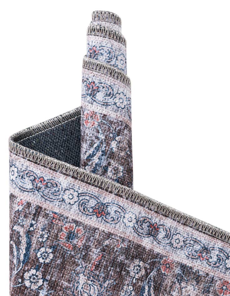 Detail image of 7' 10 x 7' 10 Yara Round Rug