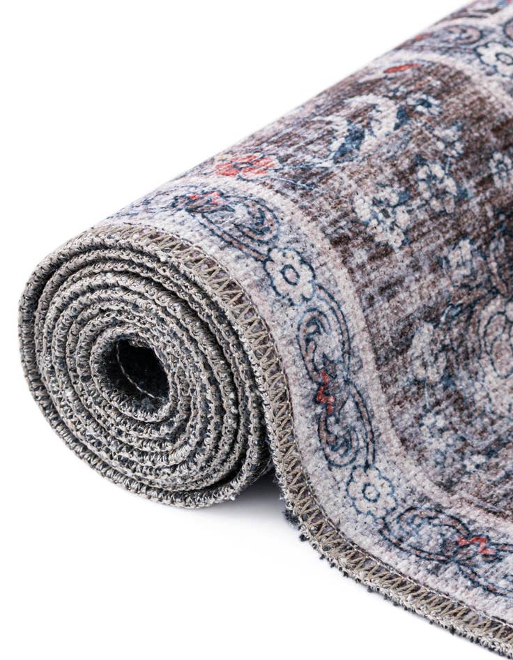 Detail image of 7' 10 x 7' 10 Yara Round Rug