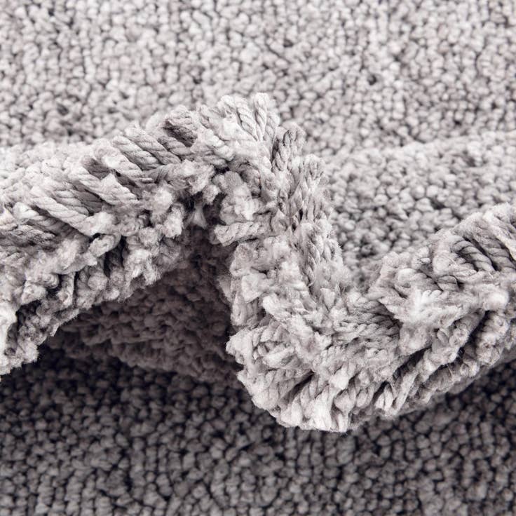 Detail image of 7' 10 x 10' Jill Zarin Shaggy Chic Rug