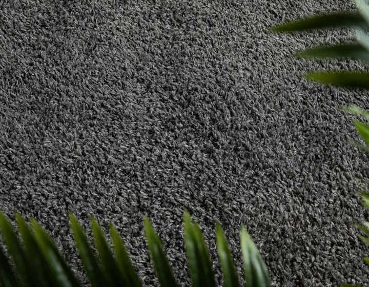 7' 10 x 10' Zermatt Shag Oval Rug