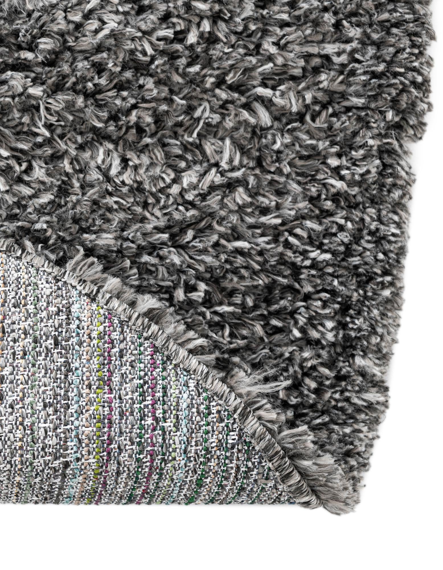 7' 10 x 7' 10 Zermatt Shag Round Rug
