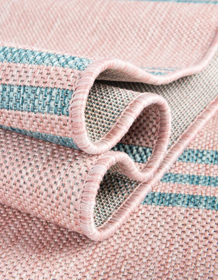 Detail image of 5' 3 x 8'  Washable Jill Zarin Anguilla Indoor / Outdoor Rug