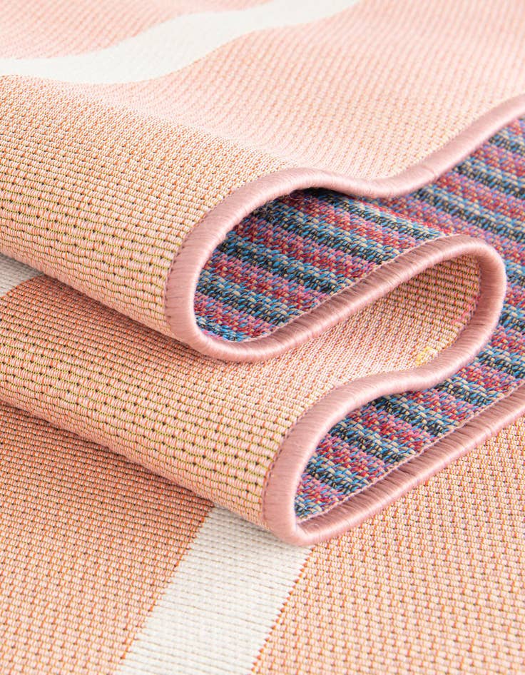 Detail image of 2' 7 x 10' Easy-Clean Striped Indoor / Outdoor Runner Rug