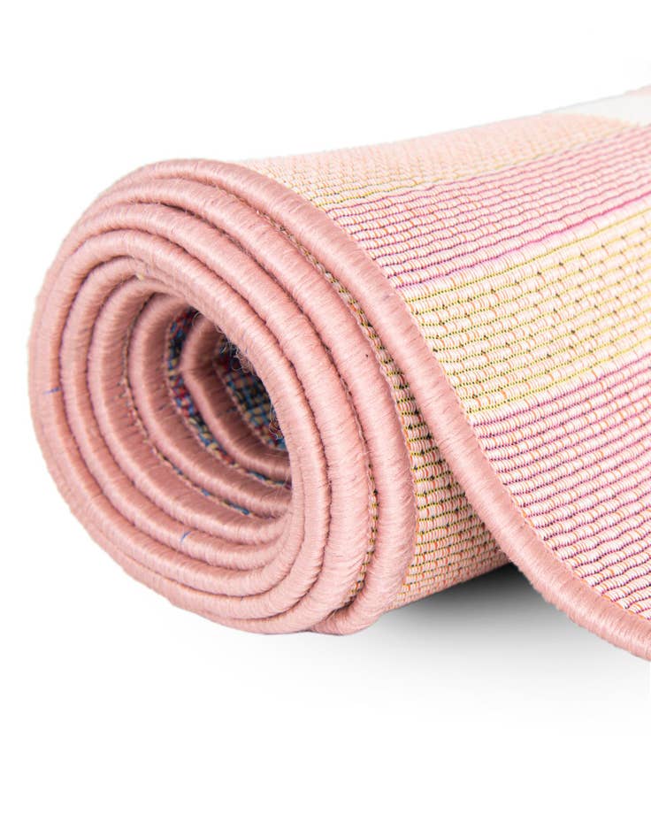 Detail image of 7' 10 x 7' 10 Washable Ribbon Indoor / Outdoor Square Rug