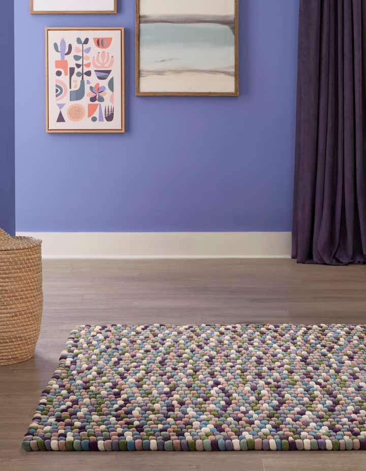 5' 1 x 8' Hand Woven Felt Ball Wool Rug