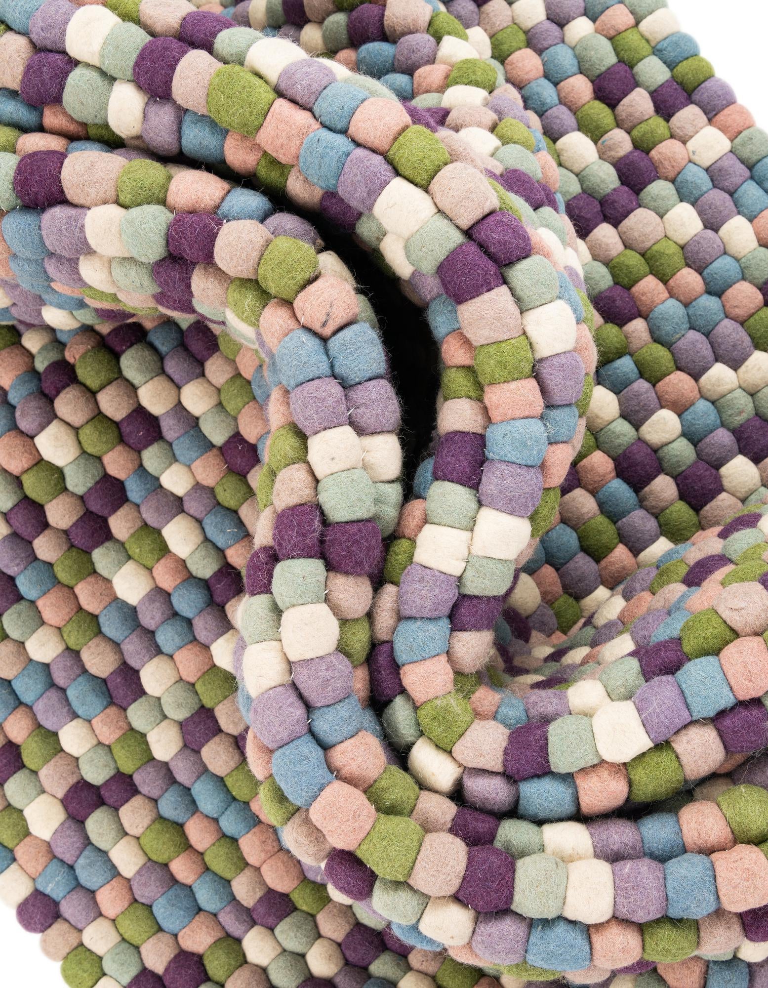7' 10 x 7' 10 Hand Woven Felt Ball Wool Square Rug