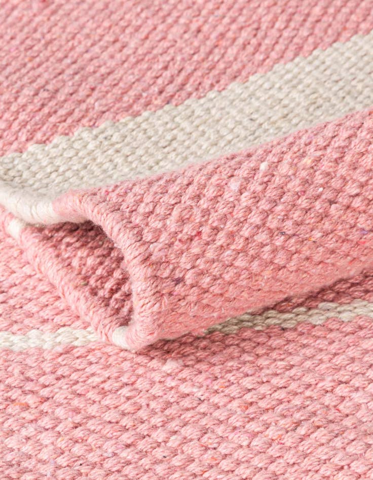 Detail image of 8' x 10' Hand Woven Chindi Cotton Rug