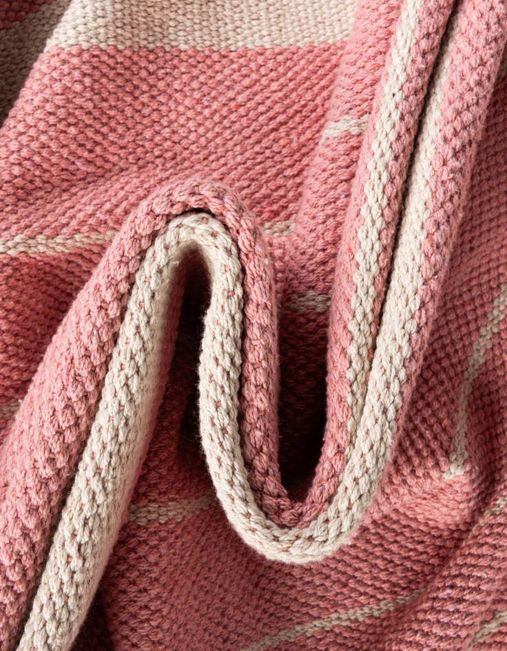 Detail image of 8' x 10' Hand Woven Chindi Cotton Rug