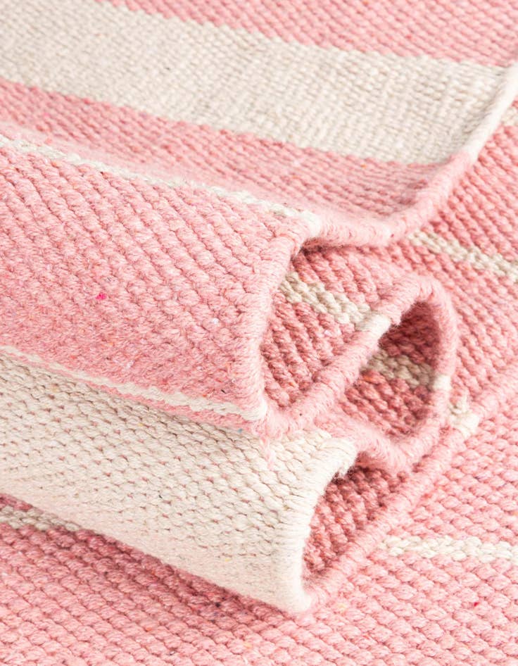 Detail image of 8' x 10' Hand Woven Chindi Cotton Rug