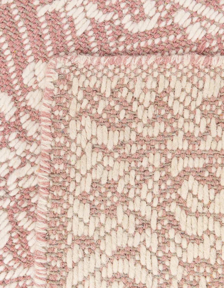 Detail image of 2' 4 x 3' 11  Hand Woven Lattice Wool Rug