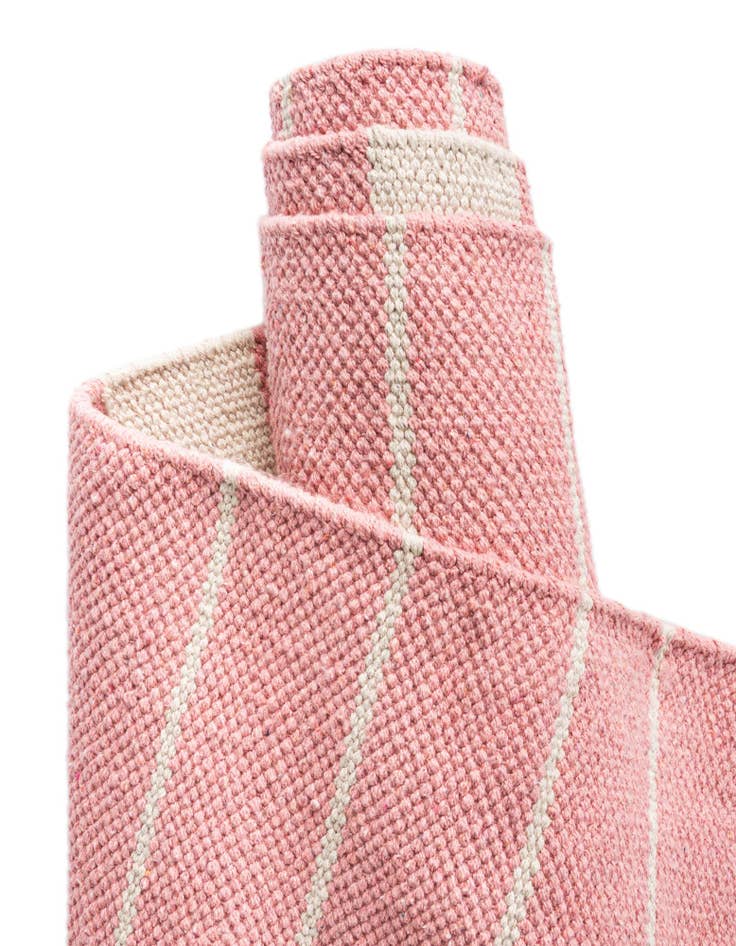 Detail image of 7' 1 x 7' 1 Hand Woven Chindi Cotton Square Rug