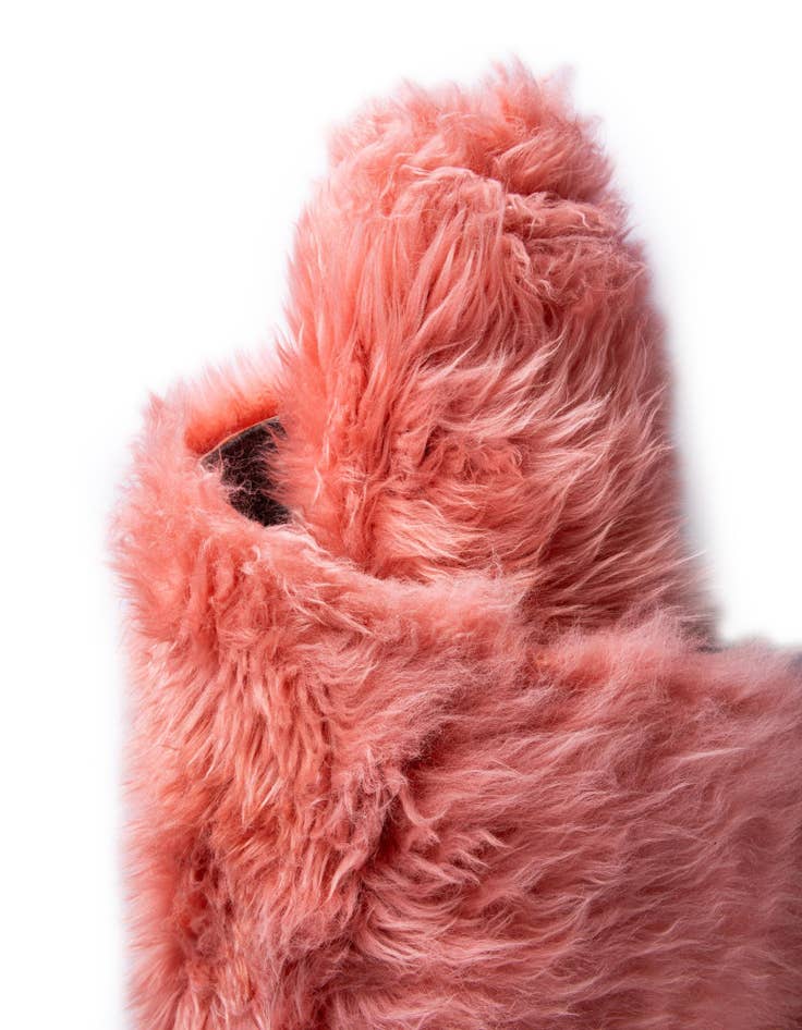 Detail image of 1' 10 x 6' Natural Sheepskin Freeform Rug