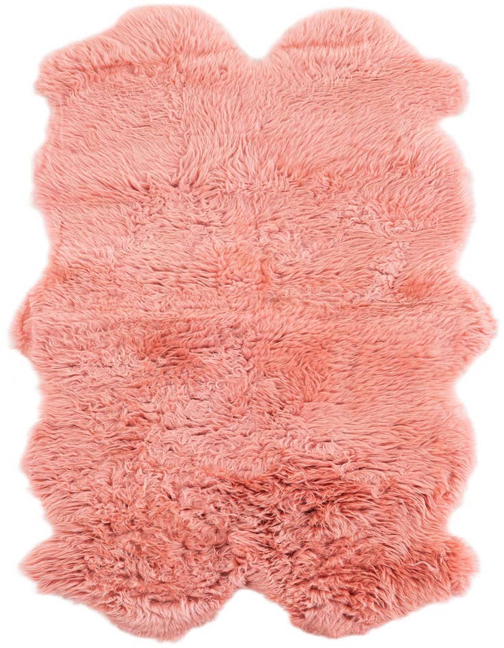Detail image of 3' 3 x 6' Natural Sheepskin Freeform Rug