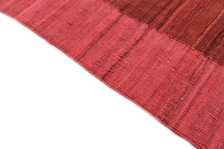 Detail image of 6' 6 x 9' 7 Hand Woven Kilim Modern Wool Rug