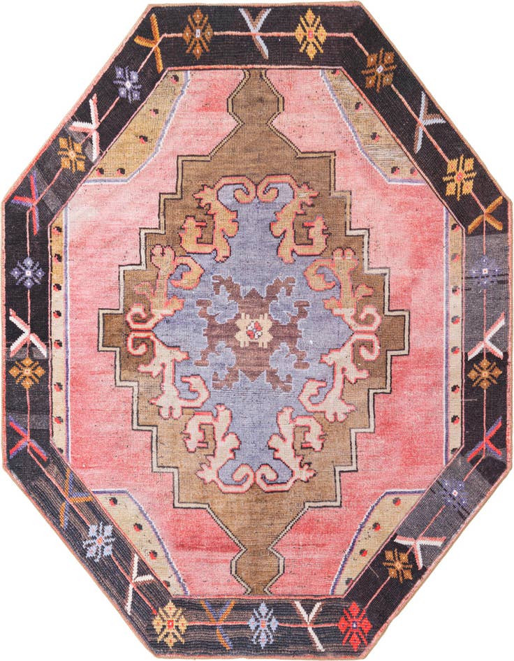 Detail image of 7' 6 x 7' 6 Washable Timeless Octagon Rug