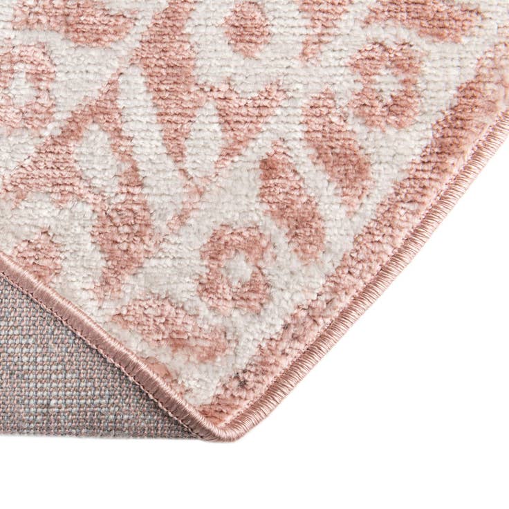 Detail image of 4' x 6' Oxford Oval Rug