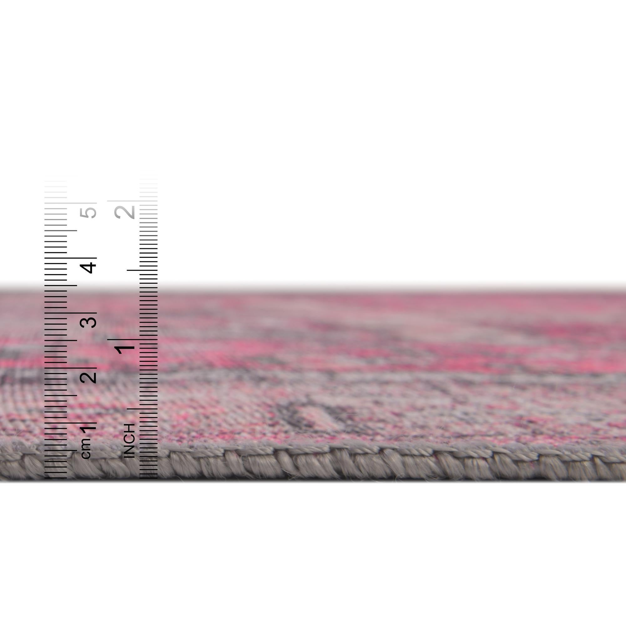 2' x 3' Washable Timeless Oval Rug
