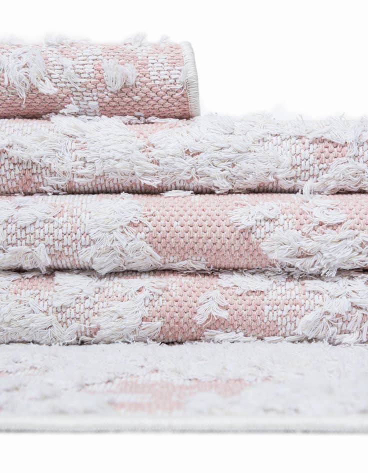 Detail image of 4' 5 x 6' Abbey Rug