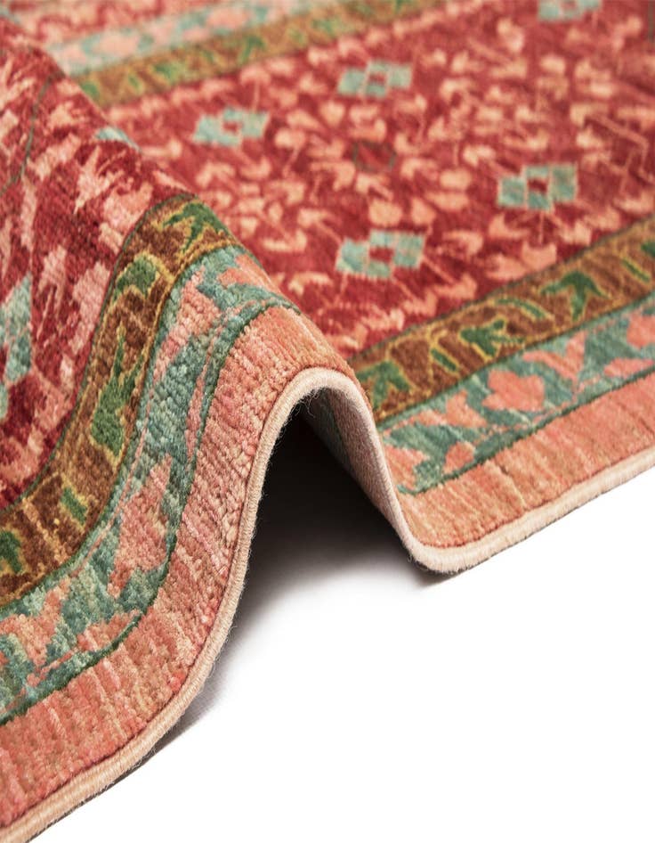 Detail image of 9' 9 x 13' 6 Amina Wool Rug