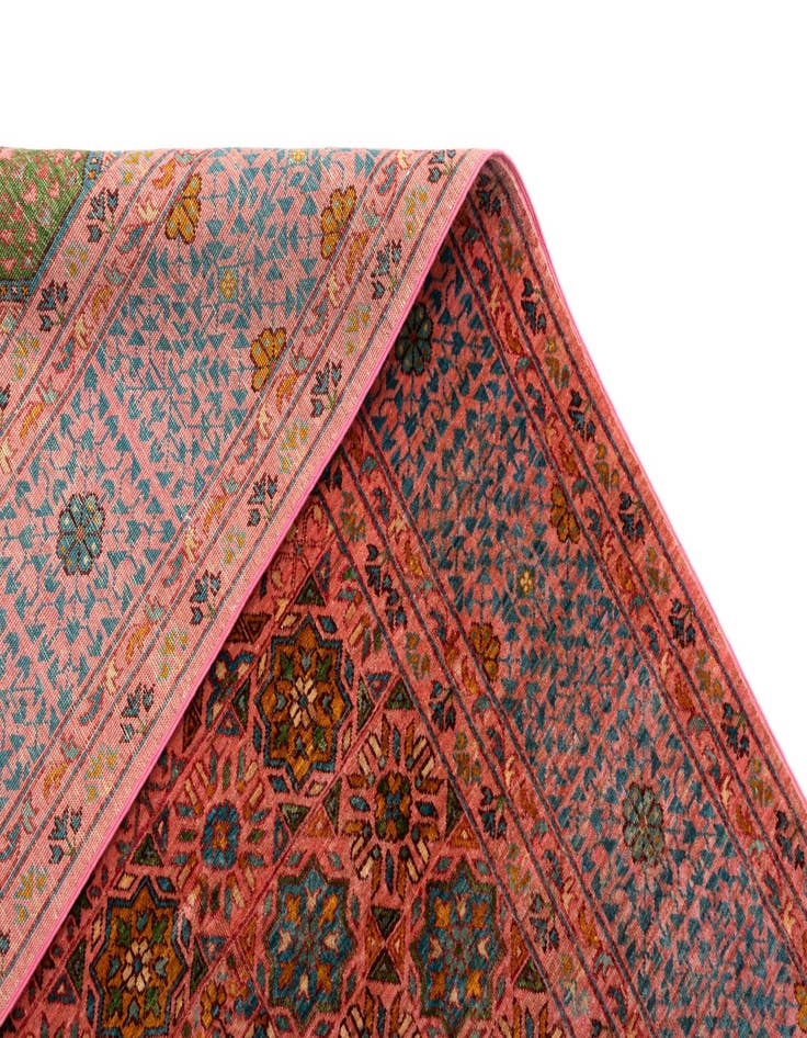 Detail image of 6' 11 x 10' 2 Amina Wool Rug