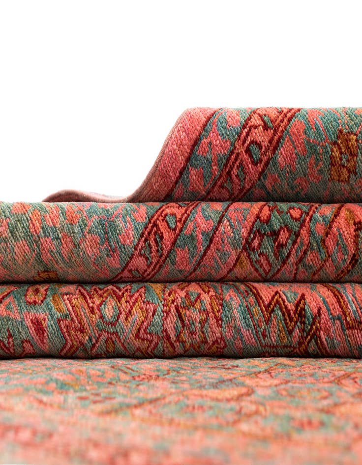 Detail image of 6' x 8' Amina Rug